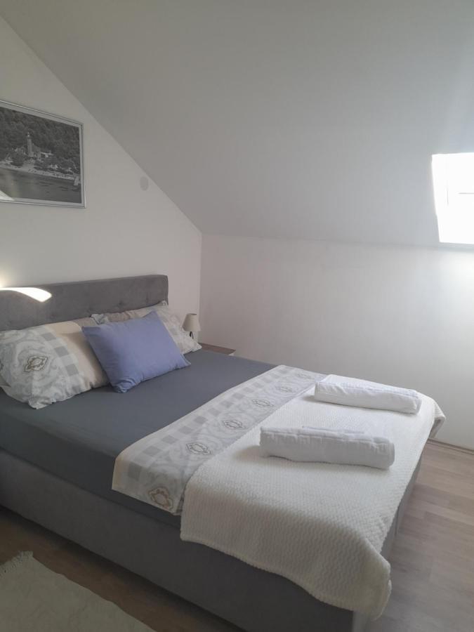 Apartment Bicanic Vir Ngoại thất bức ảnh