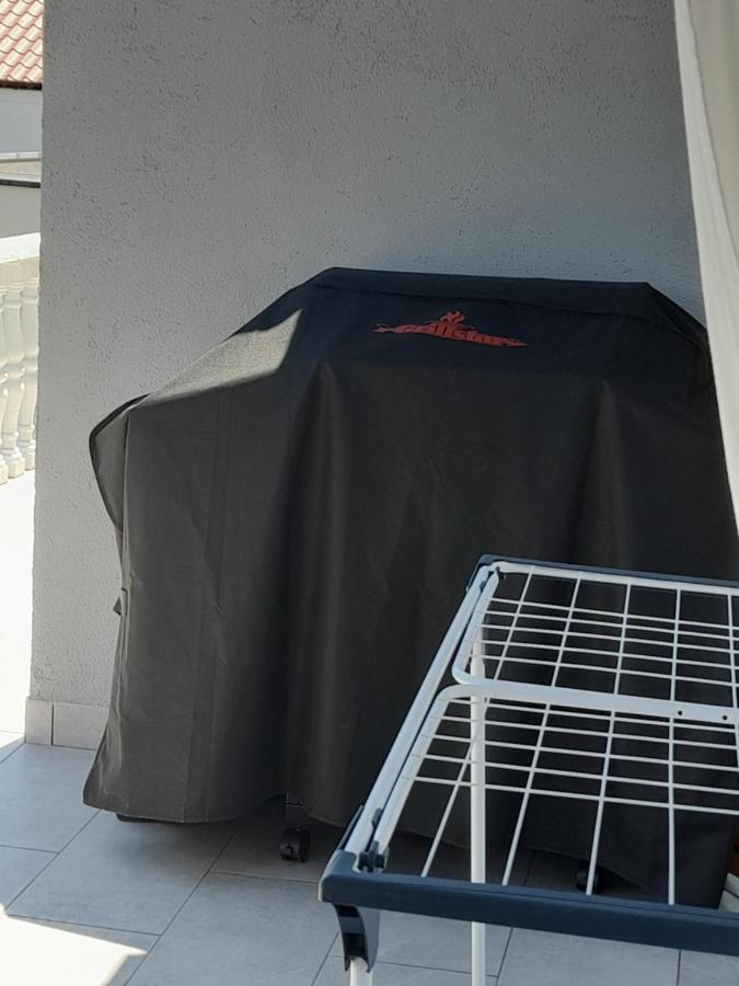 Apartment Bicanic Vir Ngoại thất bức ảnh